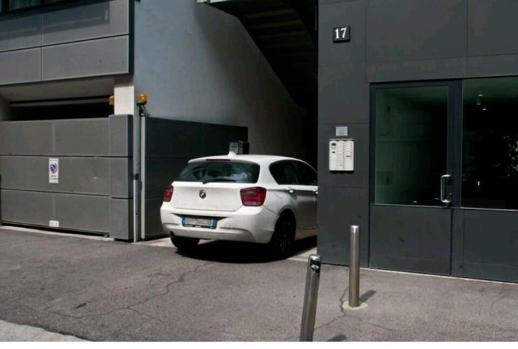 Appartamenti Vela Milano Centro Con Garage エクステリア 写真
